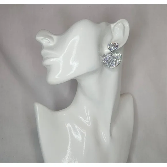 Saks Fifth Avenue Heart Drop Earrings Pearl & AB Rhinestone Dangle Earrings NWT - Picture 10 of 10